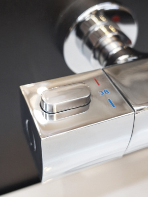 Смеситель для ванны с термостатом AltroBagno Aperto 020402 Cr AltroBagnoAperto020402Cr фото в интернет-магазине Русалия