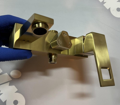 Душевая система Timo Briana (SX-7130/17) золото матовое фото в интернет-магазине Русалия