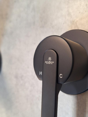 Смеситель для раковины Unione 010508 NeOp AltroBagno фото в интернет-магазине Русалия