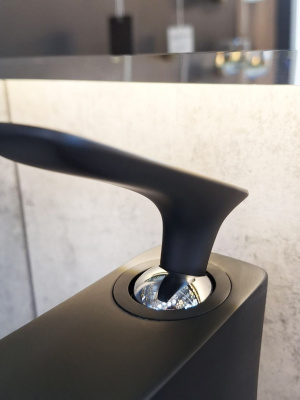 Смеситель для раковины AltroBagno Aperto 010208 NeOp AltroBagnoAperto010208NeOp фото в интернет-магазине Русалия