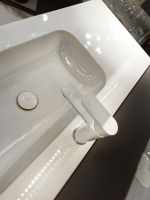 Смеситель для раковины AltroBagno Diretto 0107 Bi AltroBagnoDiretto0107Bi фото в интернет-магазине Русалия