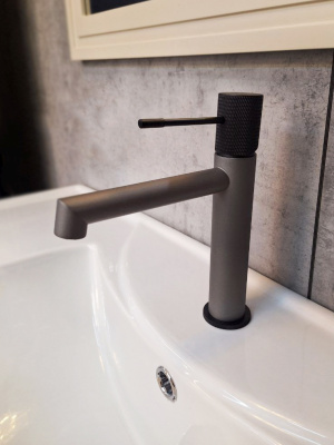 Смеситель для раковины AltroBagno Intento 0127 GrNe AltroBagnoIntento0127GrNe фото в интернет-магазине Русалия