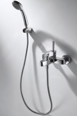 Смеситель для ванны с гарнитуром Spring F679113C-B Bravat фото в интернет-магазине Русалия