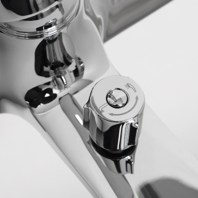 Neime 1901 Смеситель для ванны с коротким изливом Wasserkraft фото в интернет-магазине Русалия