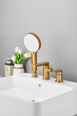 Смеситель для ванны BELZ на борт золотой (B66713-5) фото в интернет-магазине Русалия