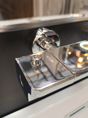 Смеситель для душа с термостатом AltroBagno Lamberto 030501 Cr AltroBagnoLamberto030501Cr фото в интернет-магазине Русалия