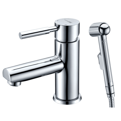 Main 4108 Смеситель для умывальника с гигиенической лейкой Wasserkraft фото в интернет-магазине Русалия