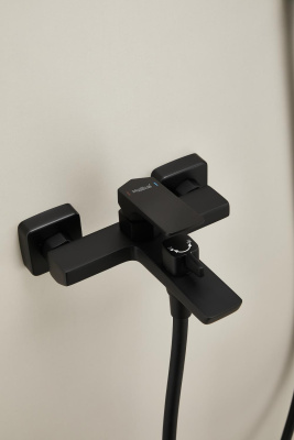 Смеситель для ванны HAIBA черный (HB60726-7) фото в интернет-магазине Русалия