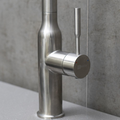 Смеситель Lemark Expert для кухни с вытягивающимся поворотным изливом (LM5086S) фото в интернет-магазине Русалия