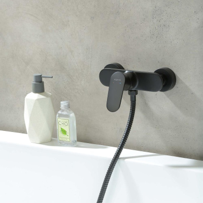 AQ1860MB НИКА смеситель для душа, матовый черный Aquatek фото в интернет-магазине Русалия