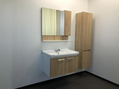 COMFORTY. Зеркало-шкаф "Рига-80" дуб сонома фото в интернет-магазине Русалия