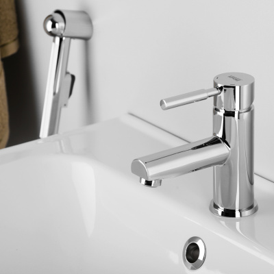 Main 4108 Смеситель для умывальника с гигиенической лейкой Wasserkraft фото в интернет-магазине Русалия