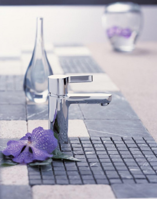 Смеситель для раковины Metris S 31060000 Hansgrohe фото в интернет-магазине Русалия