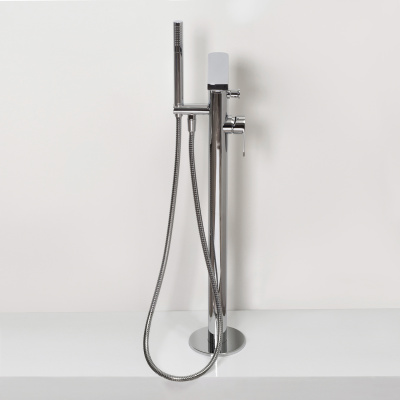 Dinkel 5821 Напольный смеситель для ванны Wasserkraft фото в интернет-магазине Русалия