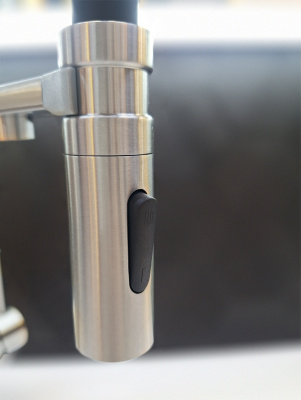 Смеситель для кухни с гибким изливом AltroBagno Flusso 050201 Ni AltroBagnoFlusso050201Ni фото в интернет-магазине Русалия