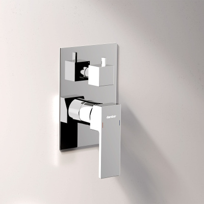 953520000 Gala встраиваемая душевая система с ванно-душевым смесителем, хром Damixa фото в интернет-магазине Русалия