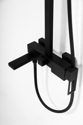 Душевая стойка  LUCELUC-VSCM-NERO  Belbagno фото в интернет-магазине Русалия