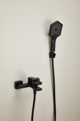 Смеситель для ванны HAIBA черный (HB60726-7) фото в интернет-магазине Русалия