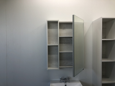 COMFORTY. Зеркало-шкаф "Прага-75" дуб белый фото в интернет-магазине Русалия