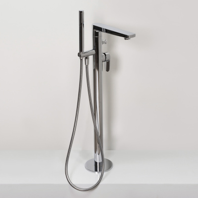 Dinkel 5821 Напольный смеситель для ванны Wasserkraft фото в интернет-магазине Русалия