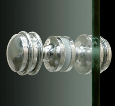 Распашная дверь для душа 65 EF 08 Domustar ВИТРИННЫЙ ОБРАЗЕЦ!!! фото в интернет-магазине Русалия
