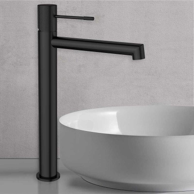 Смеситель для накладной раковины Desire VBF-1D2MB однорычажный, черный Vincea фото в интернет-магазине Русалия