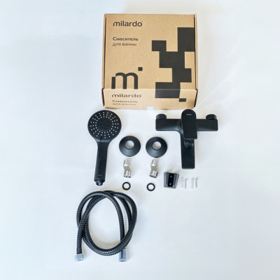 Смеситель для ванны Milardo Azure черный матовый (AZUBL00M02) фото в интернет-магазине Русалия