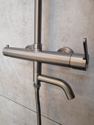 Душевая система AltroBagno Unione 030210 GM AltroBagnoUnione030210GM фото в интернет-магазине Русалия