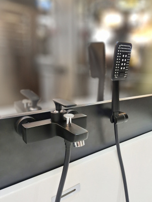 Смеситель для ванны с душем AltroBagno Aperto 0211 NeOp AltroBagnoAperto0211NeOp фото в интернет-магазине Русалия