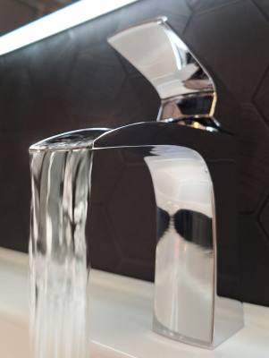 Смеситель для раковины AltroBagno Cascata 0110 Cr AltroBagnoCascata0110Cr фото в интернет-магазине Русалия