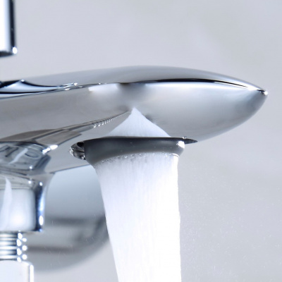 BOND Cube B03-3100 Смеситель однорычажный для ванны/душа фото в интернет-магазине Русалия