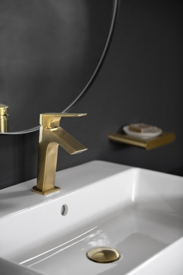 Смеситель для раковины однорычажный с каскадным изливом URBAN CHIC 210101OC золото брашированное (M) Ramon Soler фото в интернет-магазине Русалия