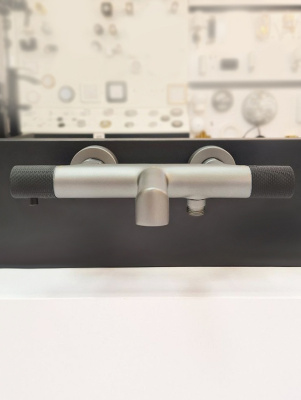 Смеситель для ванны AltroBagno Intento 0216 GrNe AltroBagnoIntento0216GrNe фото в интернет-магазине Русалия