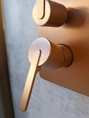 Душевая система Unione 040109 RaSp AltroBagno фото в интернет-магазине Русалия