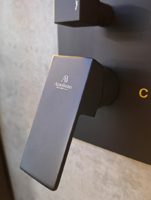 Душевая система Lamberto 040105 NeOp AltroBagno фото в интернет-магазине Русалия