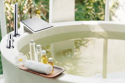 Термостатический смеситель на борт ванны с душевым комплектом URBAN CHIC K2187011 Ramon Soler фото в интернет-магазине Русалия