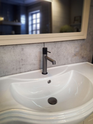 Смеситель для раковины AltroBagno Intento 0127 GrNe AltroBagnoIntento0127GrNe фото в интернет-магазине Русалия