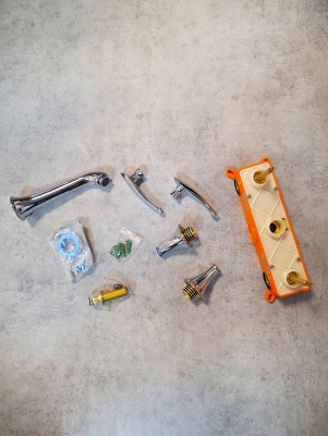 Смеситель для раковины AltroBagno Beatrice 010601 Cr AltroBagnoBeatrice010601Cr фото в интернет-магазине Русалия