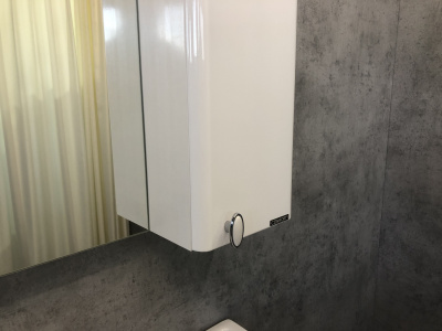 COMFORTY. Зеркало-шкаф "Неаполь-65" белый глянец фото в интернет-магазине Русалия