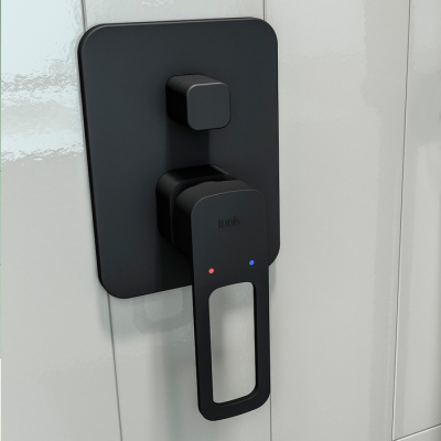 Встраиваемый смеситель с двумя выходами черный IDDIS Slide (SLIBL00i67) фото в интернет-магазине Русалия