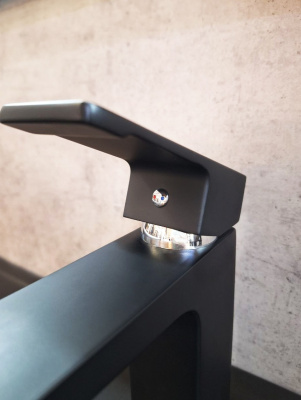 Смеситель для раковины AltroBagno Lamberto 0124 MB AltroBagnoLamberto0124MB фото в интернет-магазине Русалия