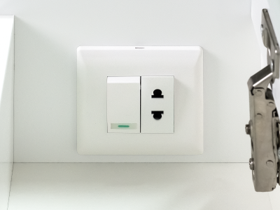 Зеркальный шкаф Урал 60 правый Э-Ура-04060-021П Misty фото в интернет-магазине Русалия