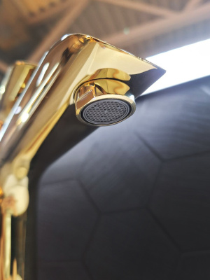 Смеситель для раковины AltroBagno Costanza 010214 Or AltroBagnoCostanza010214Or фото в интернет-магазине Русалия