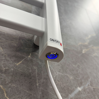 Полотенцесушитель электрический Fixsen BASIC 600х500 FX-7400W, белый FX-7400W фото в интернет-магазине Русалия