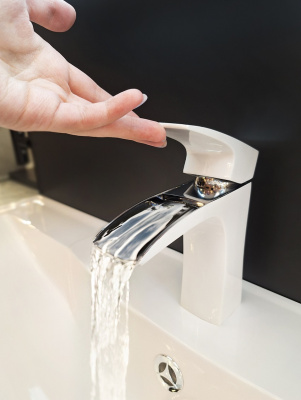 Смеситель для раковины AltroBagno Cascata 0111 BiCr AltroBagnoCascata0111BiCr фото в интернет-магазине Русалия