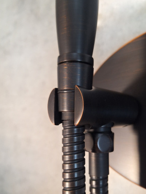 Встраиваемый гигиенический душ AltroBagno Beatrice 060112 BrNe AltroBagnoBeatrice060112BrNe фото в интернет-магазине Русалия